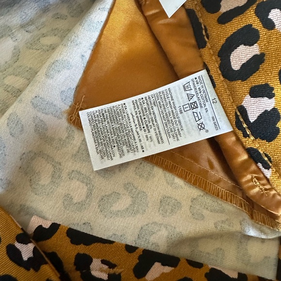 Old Navy Pixie Ankle Pants (Leopard) - Picture 5 of 5